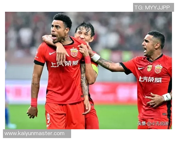 海港队结束假期重返训练全力备战中超收官战争取佳绩