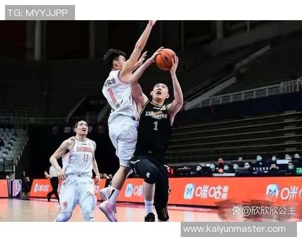 杰基杨全能表现助球队获胜20投10中砍下32分4篮板10助攻1抢断 杰基杨全能表现助球队获胜20投10中砍下32分4篮板10助攻1抢断