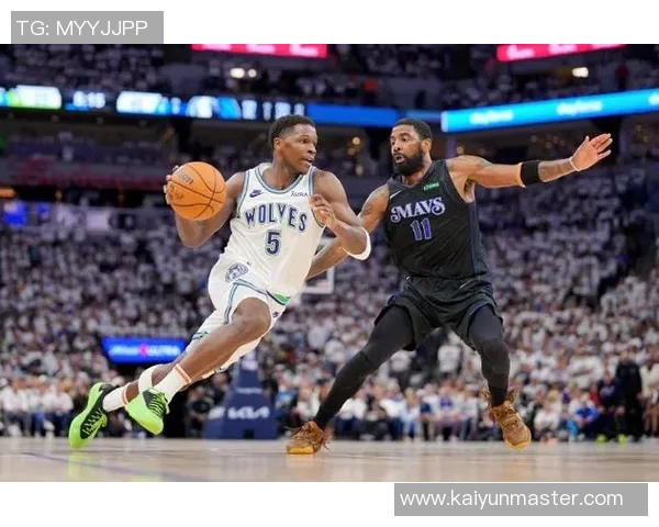 NBA精彩回顾：活塞战胜老鹰独行侠轻松击败篮网勇士力克森林狼展现强劲实力